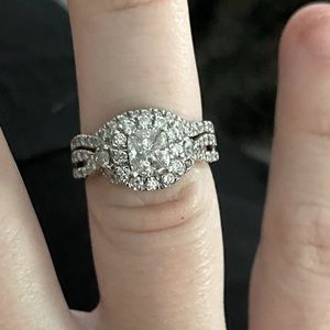 Brida Set:Size 5, 14kt white gold, 1.5ctw real diamonds, bands soldered together